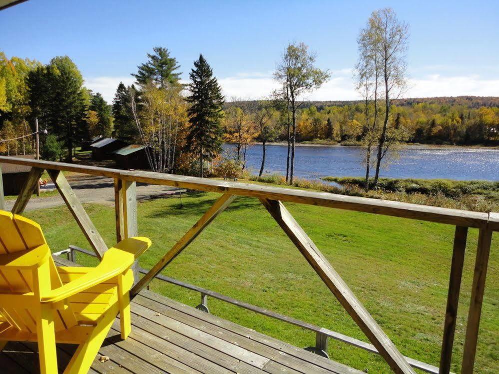 Pond'S Resort Blackville Bagian luar foto